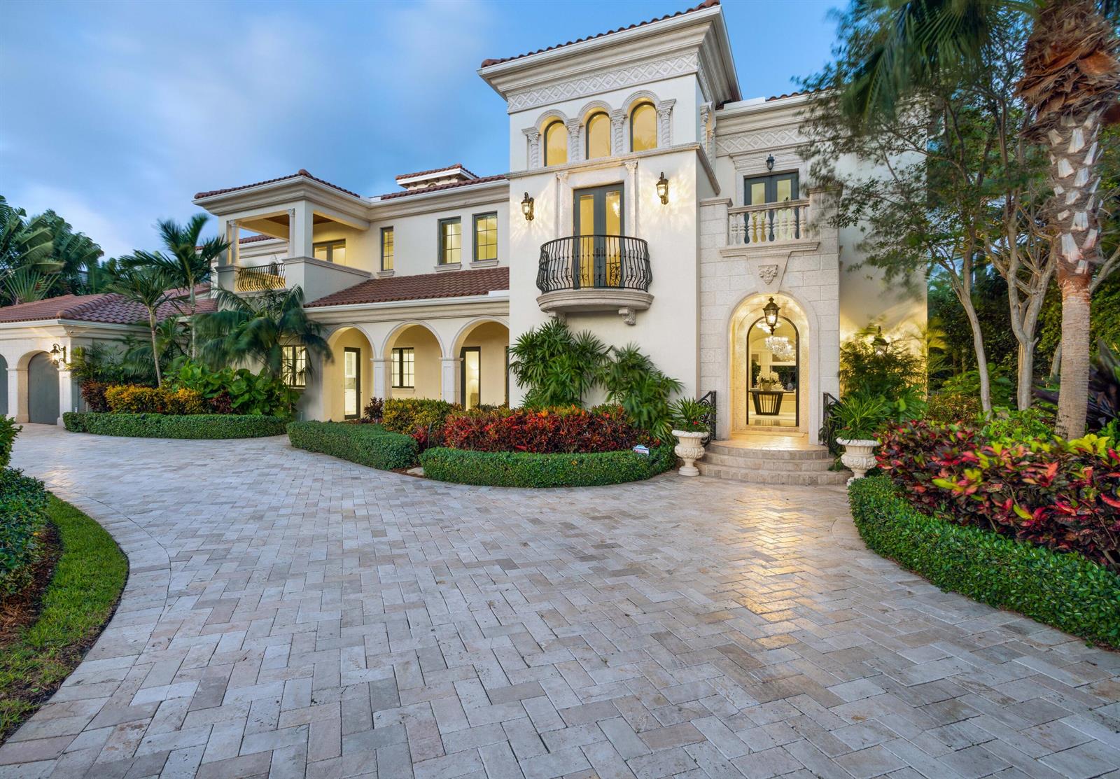 Boca Raton, FL Luxury Real Estate & Homes for Sale