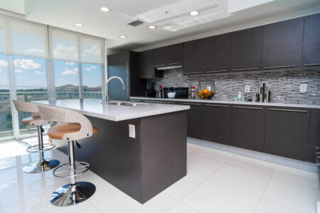 midtown doral unit 604 kitchen 01